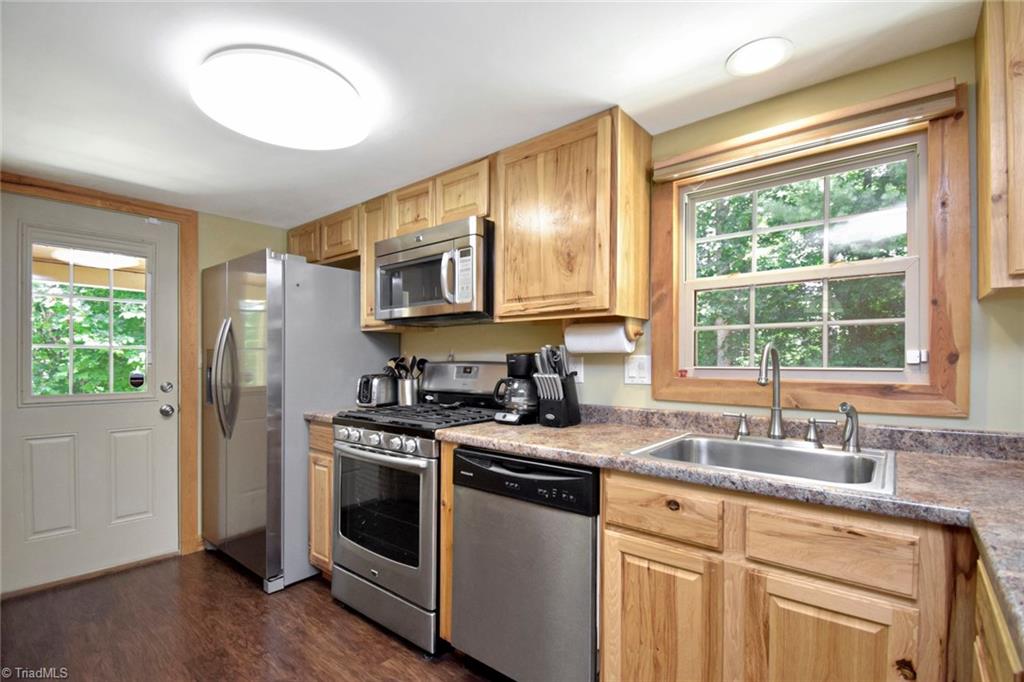 290 Mars Mountain Road Boomer, NC 28606 - Photo 16 of 50 Gallery Image 16