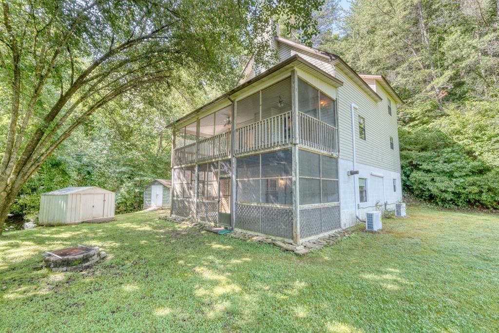 386 Floyd Stalcup Road Murphy, NC 28906 - Photo 1 of 45 Main View