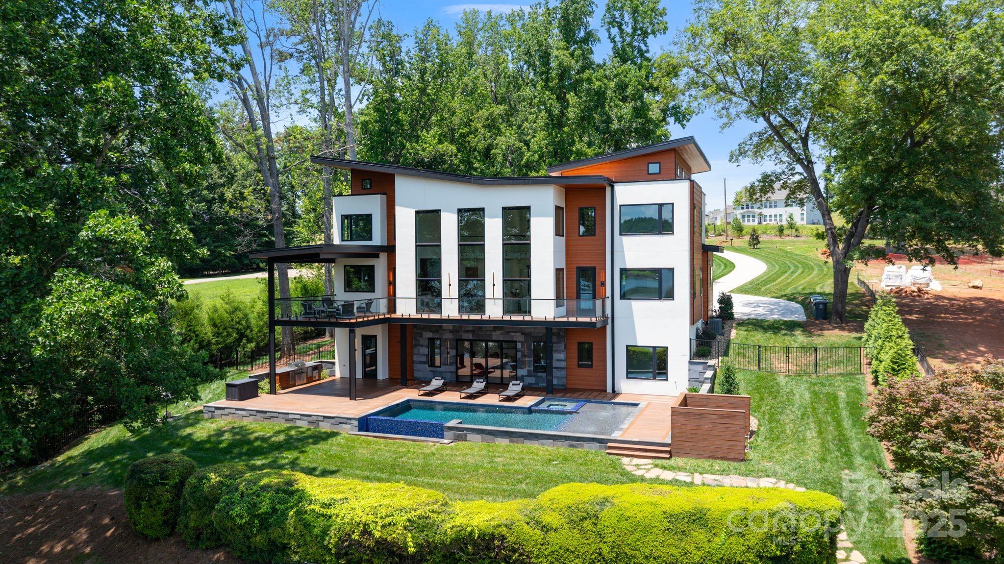 5930 Midsomer Road Charlotte, NC 28214 - Photo 1 of 40 Gallery Image 1