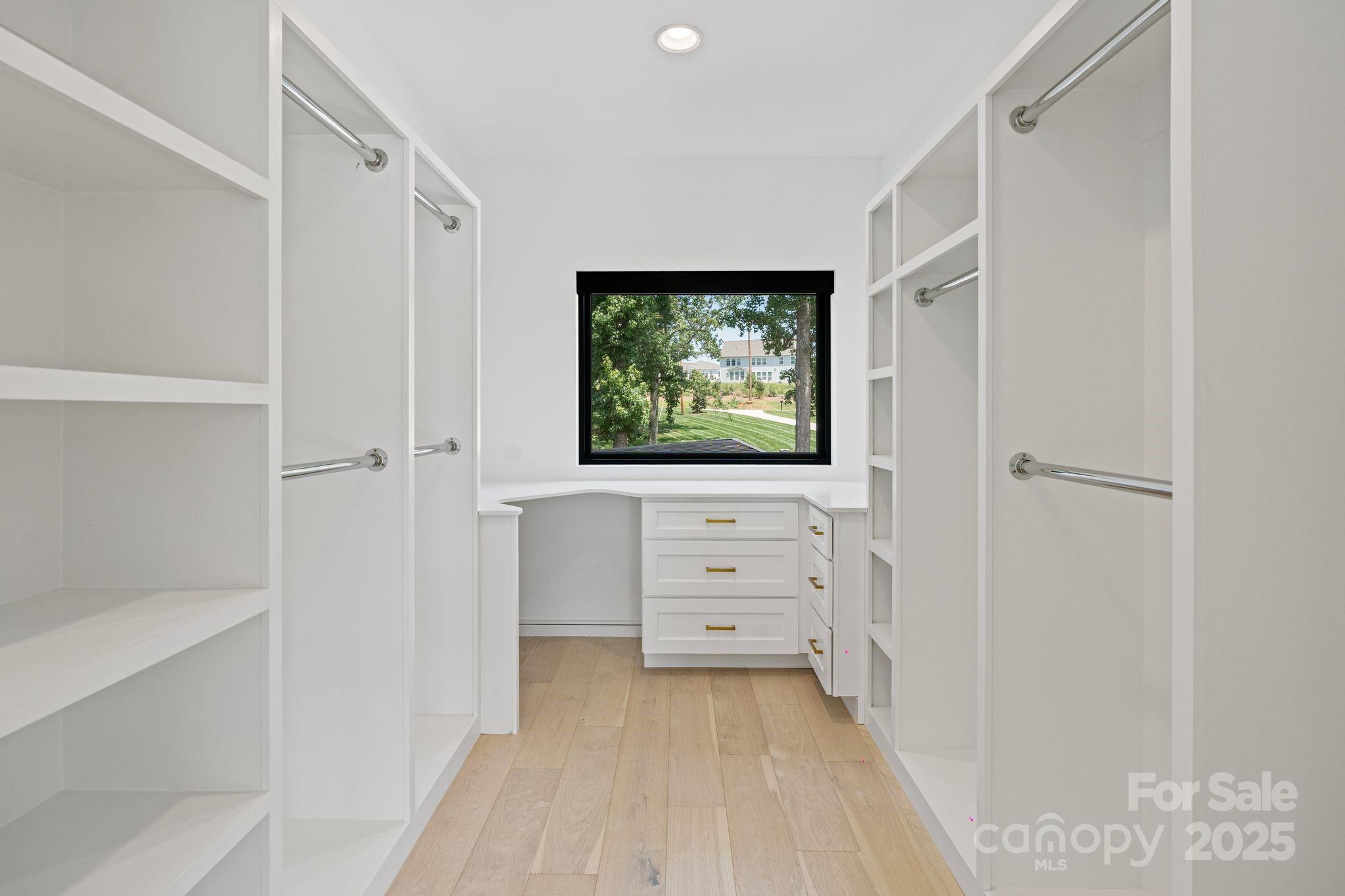 5930 Midsomer Road Charlotte, NC 28214 - Photo 16 of 40 Gallery Image 16