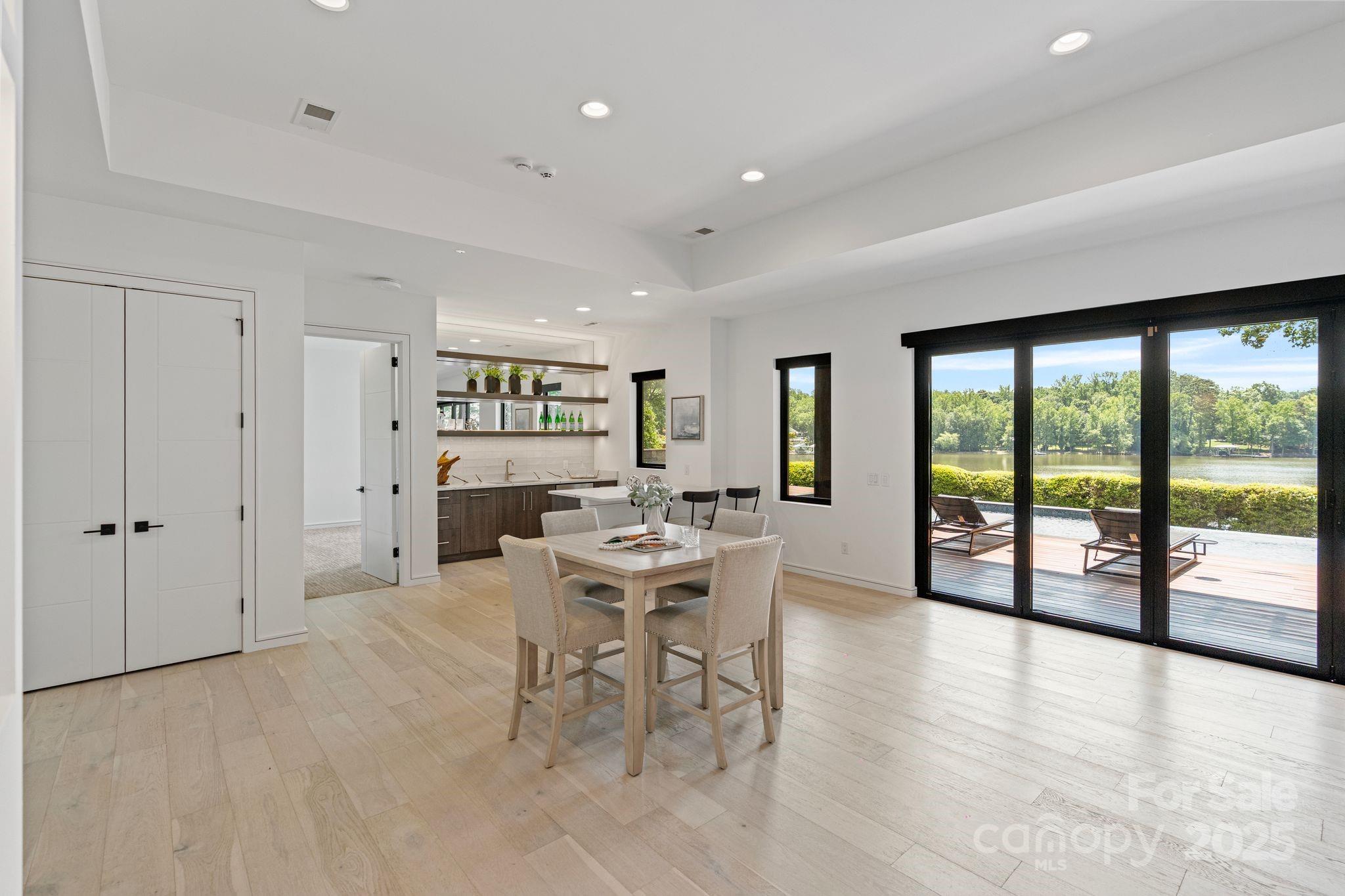 5930 Midsomer Road Charlotte, NC 28214 - Photo 28 of 40 Gallery Image 28