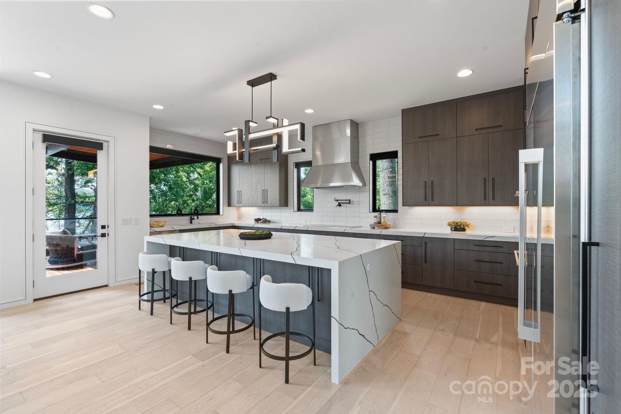 5930 Midsomer Road Charlotte, NC 28214 - Photo 8 of 40 Gallery Image 8