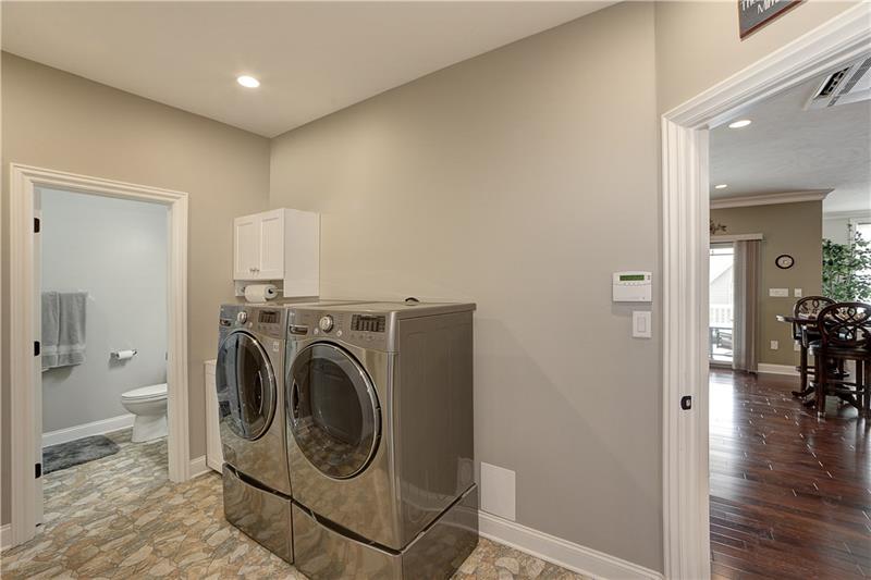 213 Baldwin Road Carnegie, PA 15106 - Photo 18 of 25 Gallery Image 18