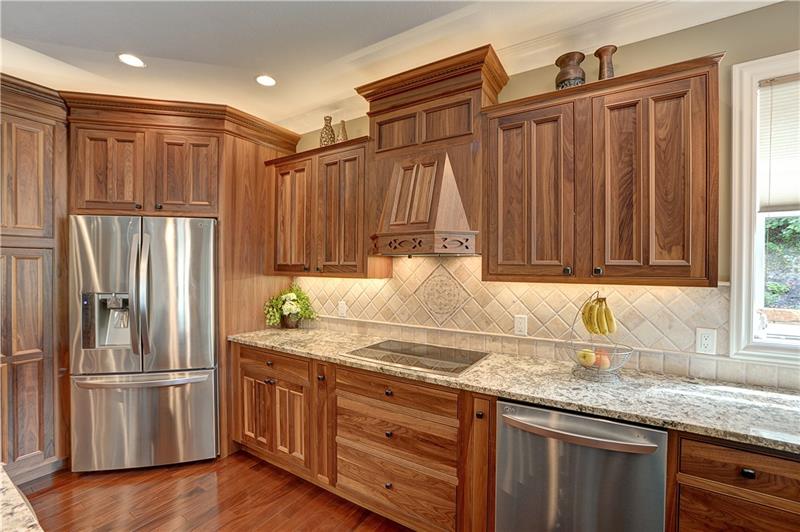 213 Baldwin Road Carnegie, PA 15106 - Photo 9 of 25 Gallery Image 9