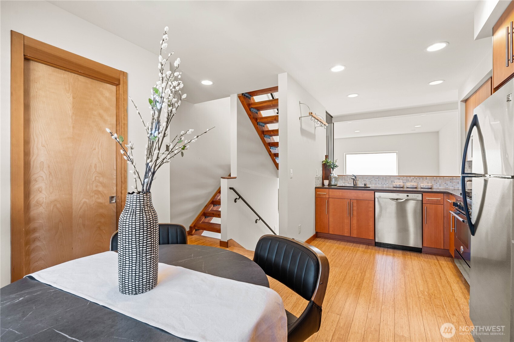 5232 California Avenue Southwest, Unit C Seattle, WA 98136 - Photo 14 of 40