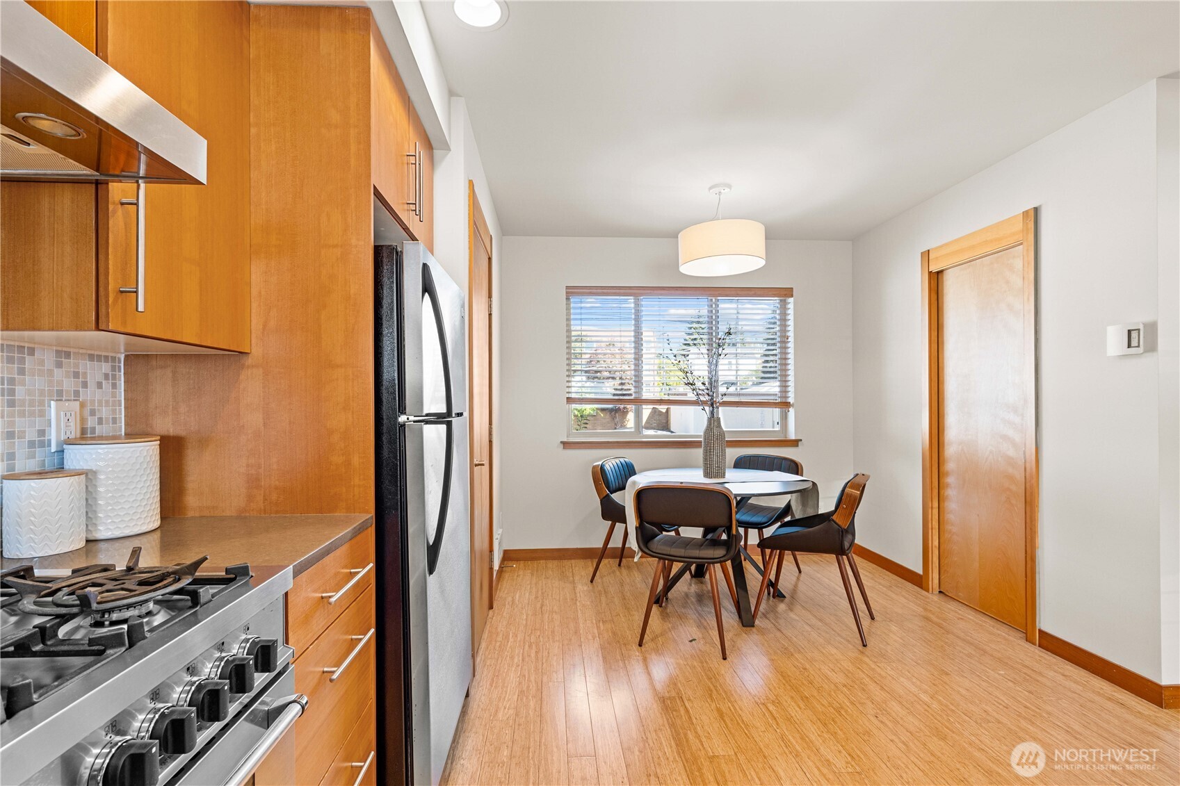 5232 California Avenue Southwest, Unit C Seattle, WA 98136 - Photo 19 of 40