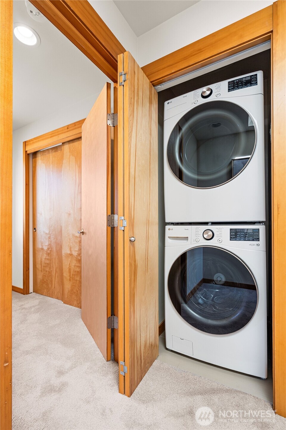 5232 California Avenue Southwest, Unit C Seattle, WA 98136 - Photo 30 of 40