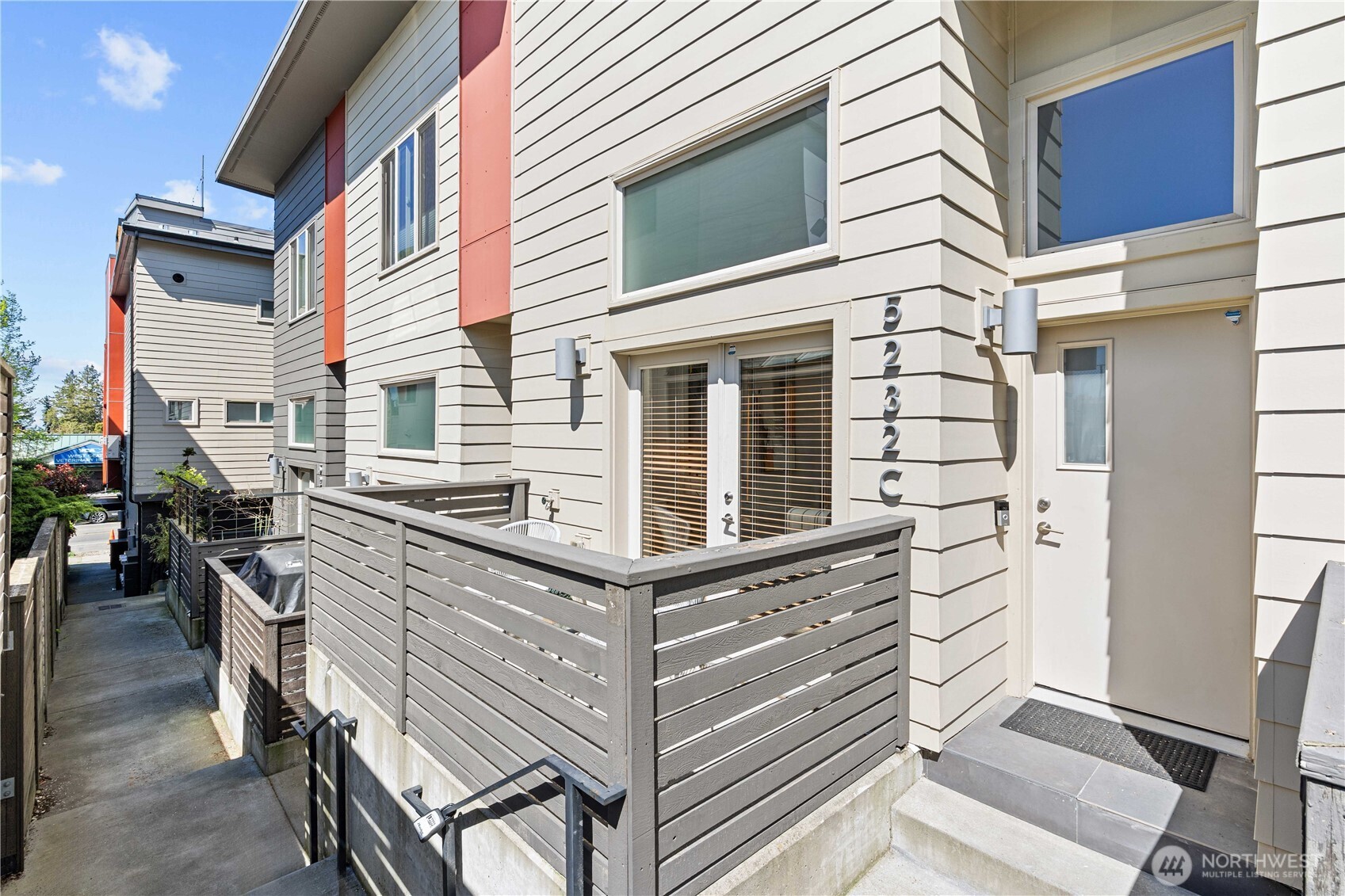 5232 California Avenue Southwest, Unit C Seattle, WA 98136 - Photo 3 of 40
