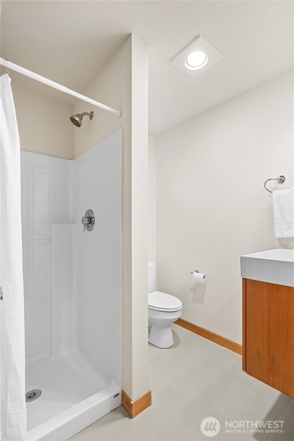 5232 California Avenue Southwest, Unit C Seattle, WA 98136 - Photo 34 of 40