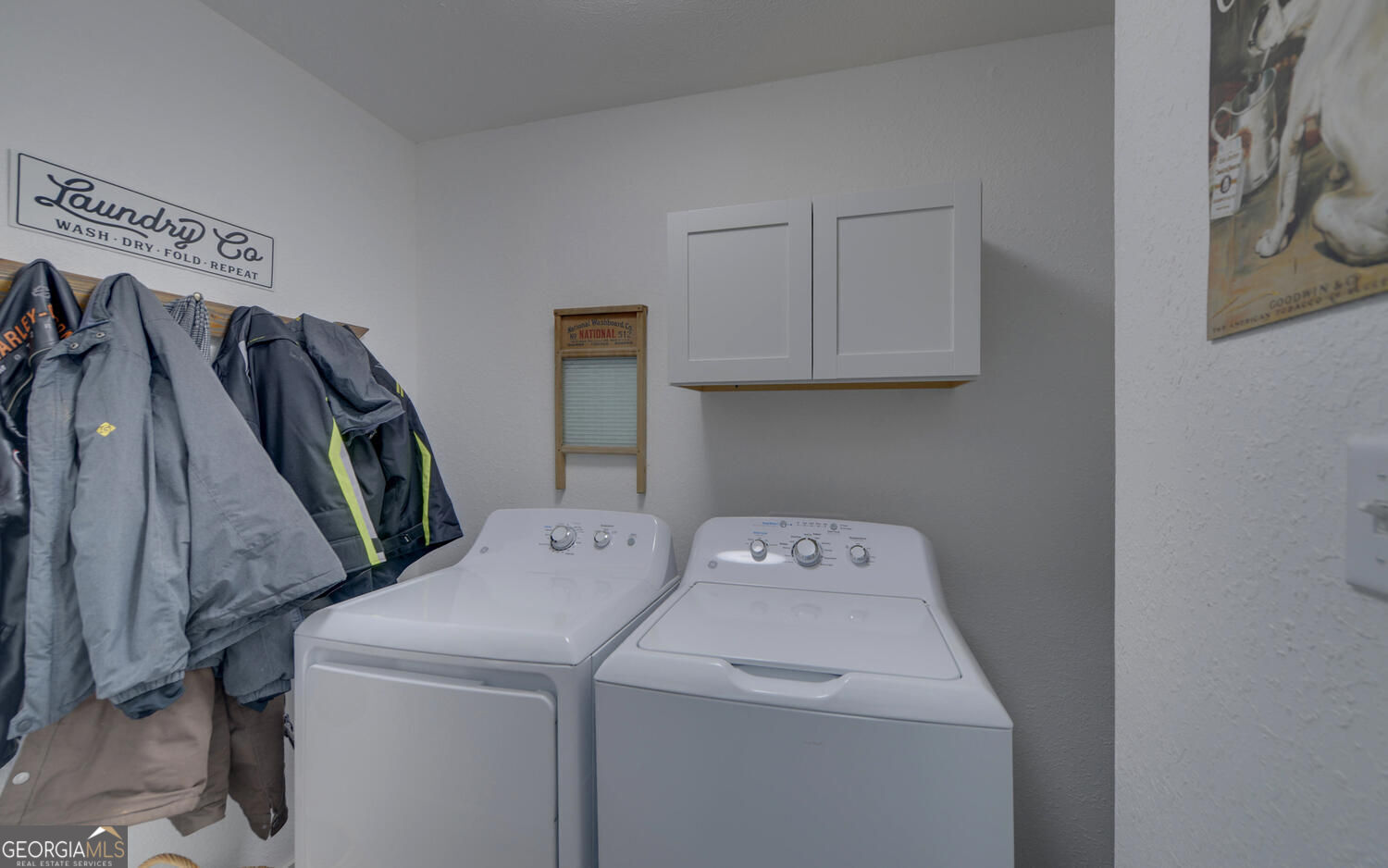 1867 Highway 197 Clarkesville, GA 30523 - Photo 24 of 27 laundry room off kitchen
