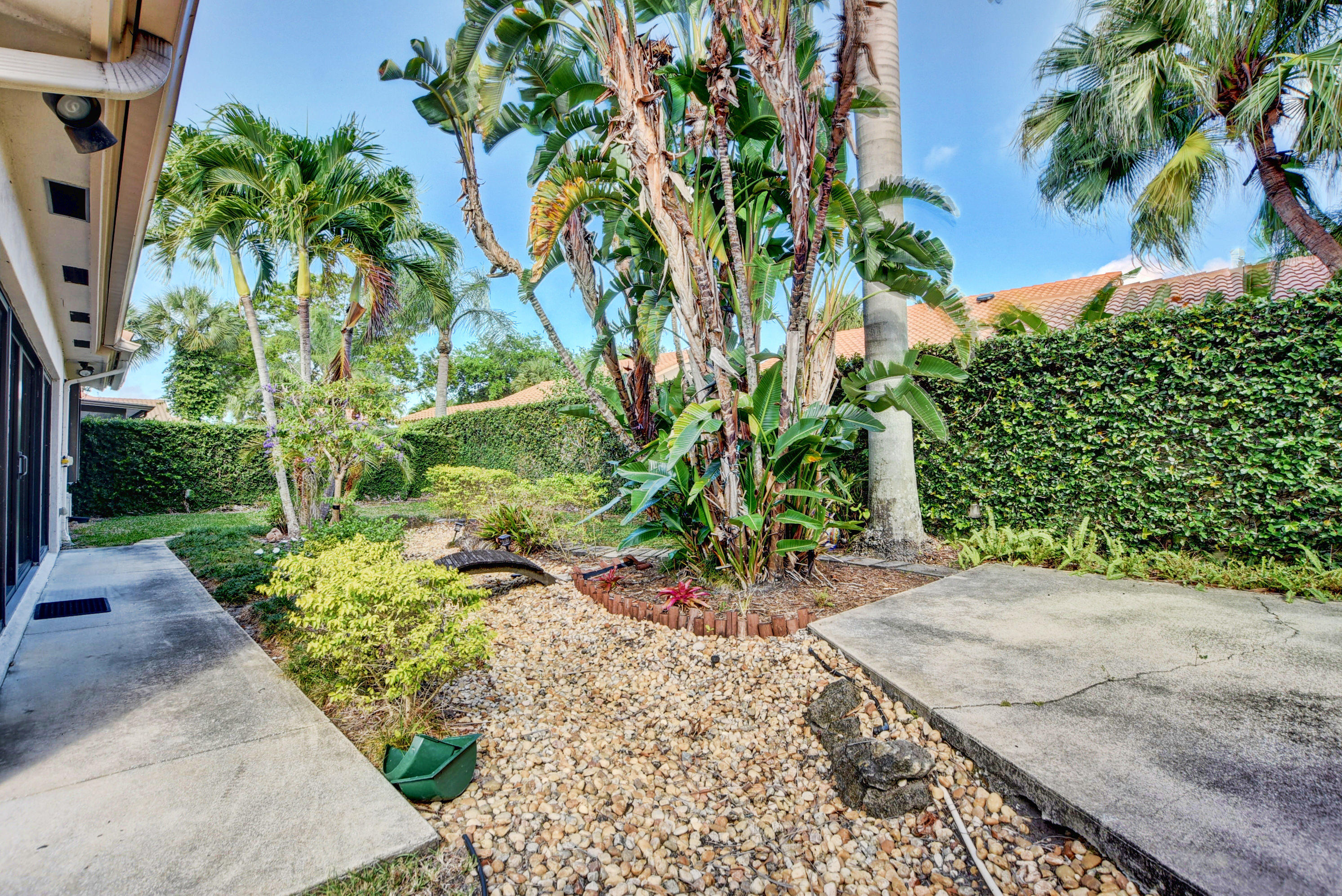 2602 Mohawk Circle West Palm Beach, FL 33409 - Photo 30 of 39 a view of a garden with plants