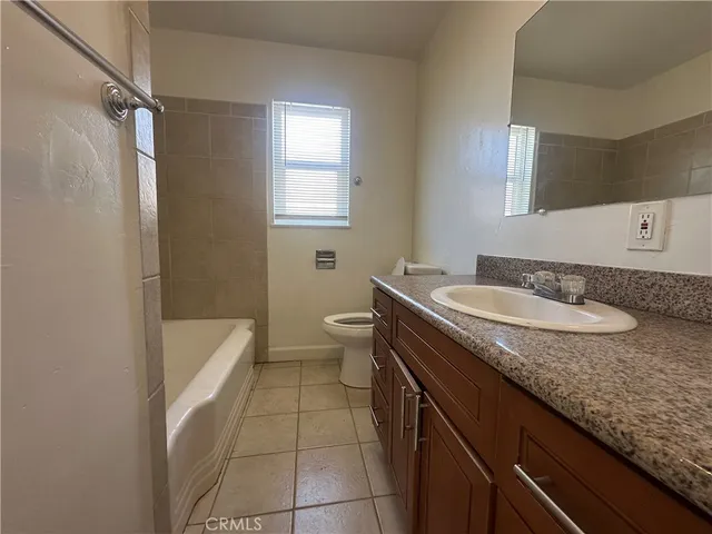 $990,000 | 422 North Glenn Avenue, Fresno, CA 93701