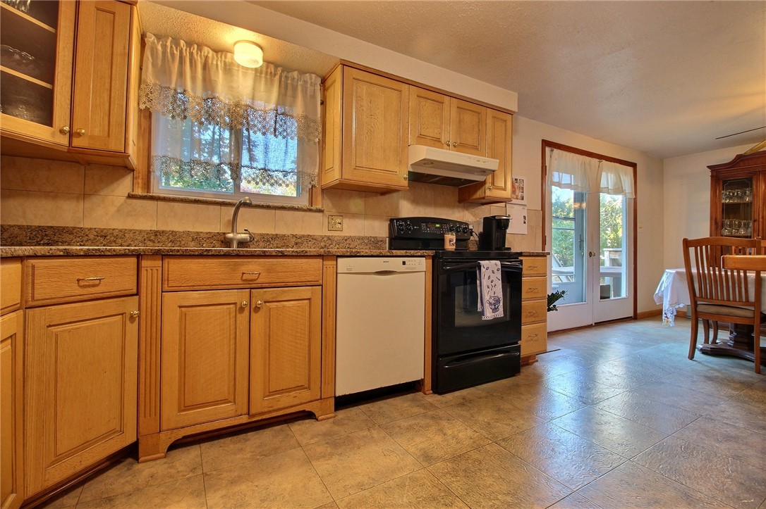 170 Winnapaug Road Westerly, RI 02891 - Photo 2 of 25