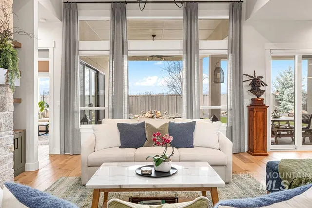 $1,350,000 | 4936 West Tia Inez Street, Eagle, ID 83616