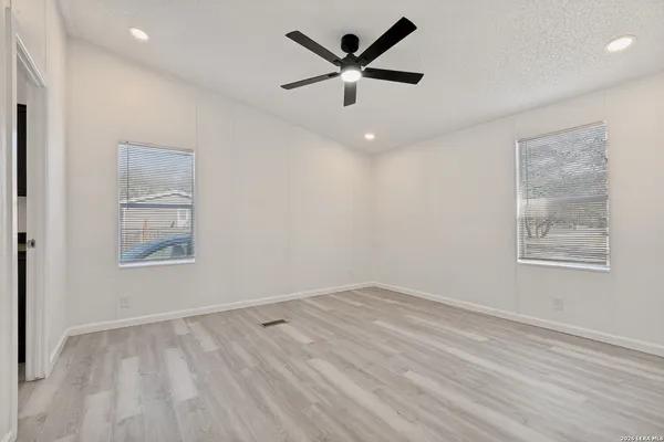 $225,000 | 5111 Savannah Woods, Von Ormy, TX 78073