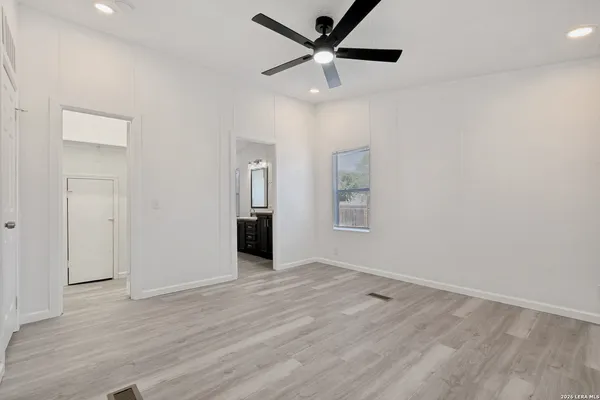 $225,000 | 5111 Savannah Woods, Von Ormy, TX 78073