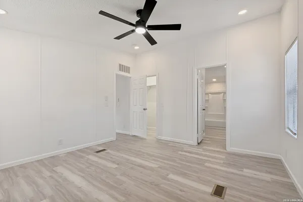 $225,000 | 5111 Savannah Woods, Von Ormy, TX 78073