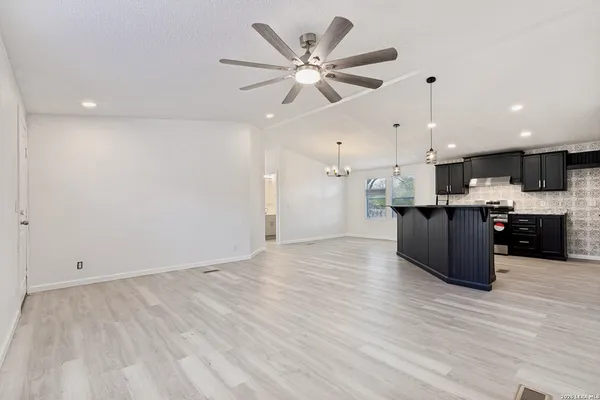 $225,000 | 5111 Savannah Woods, Von Ormy, TX 78073