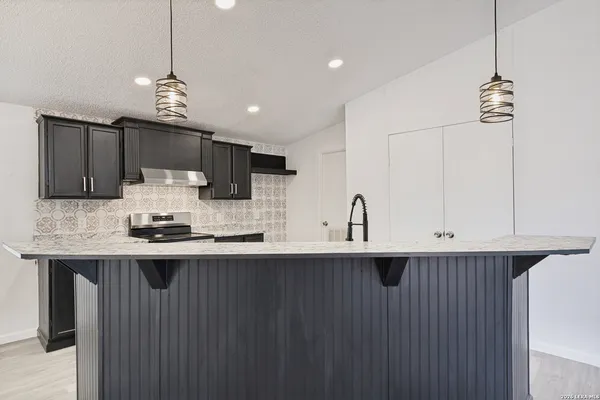 $225,000 | 5111 Savannah Woods, Von Ormy, TX 78073