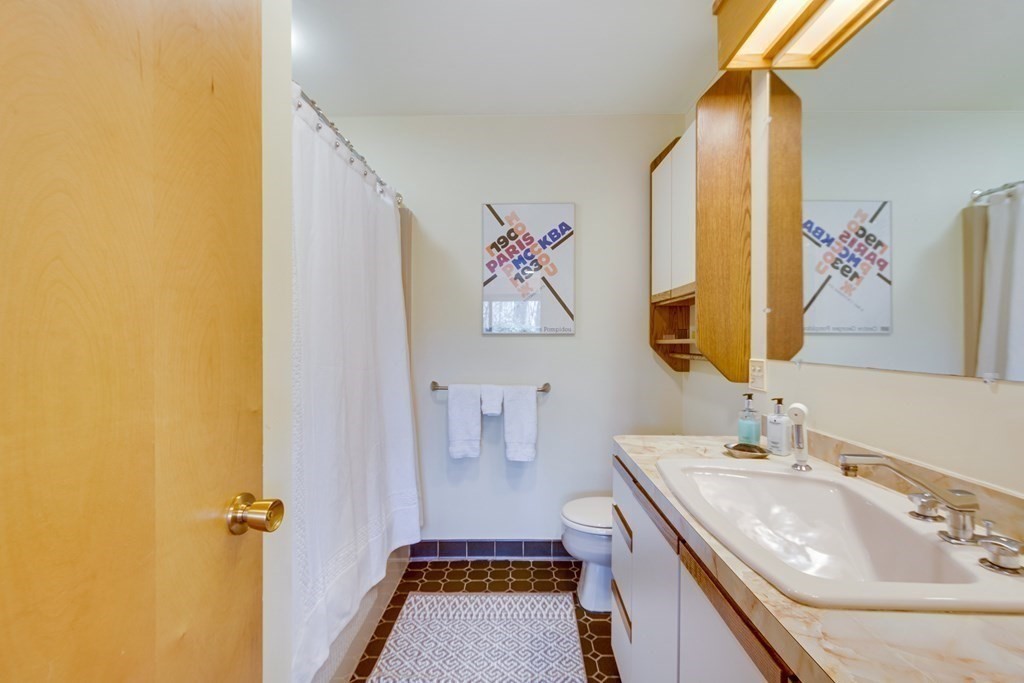 21 Oak Meadow Road Lincoln, MA 01773 - Photo 23 of 31