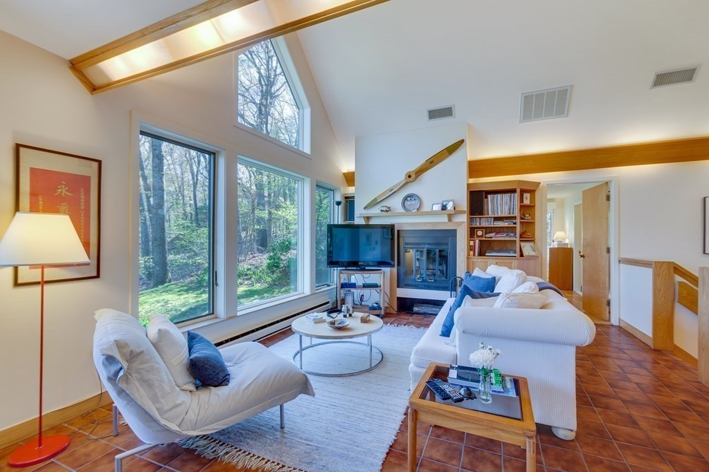 21 Oak Meadow Road Lincoln, MA 01773 - Photo 4 of 31