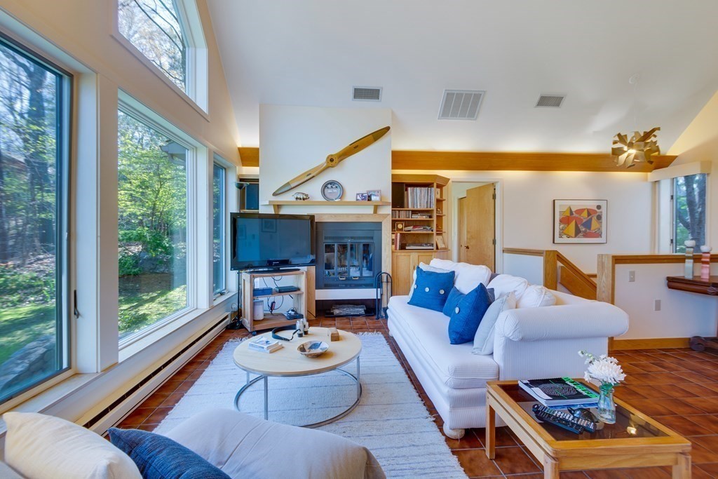 21 Oak Meadow Road Lincoln, MA 01773 - Photo 10 of 31