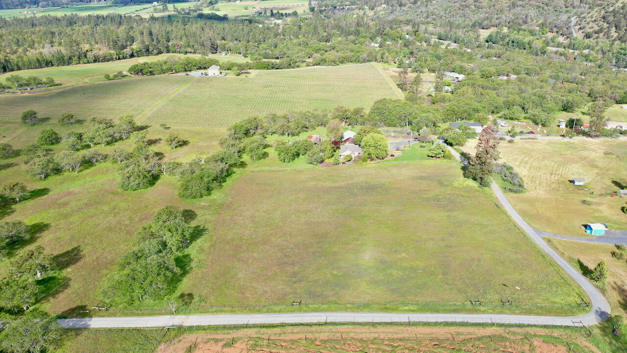 240 Haven Road Jacksonville, OR 97530 - Photo 51 of 54 The whole Sheebang Shot