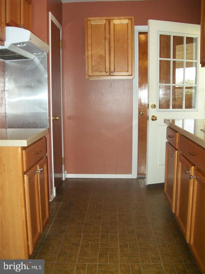1004 Wilhelm Road Harrisburg, PA 17111 - Photo 12 of 15 Gallery Image 12