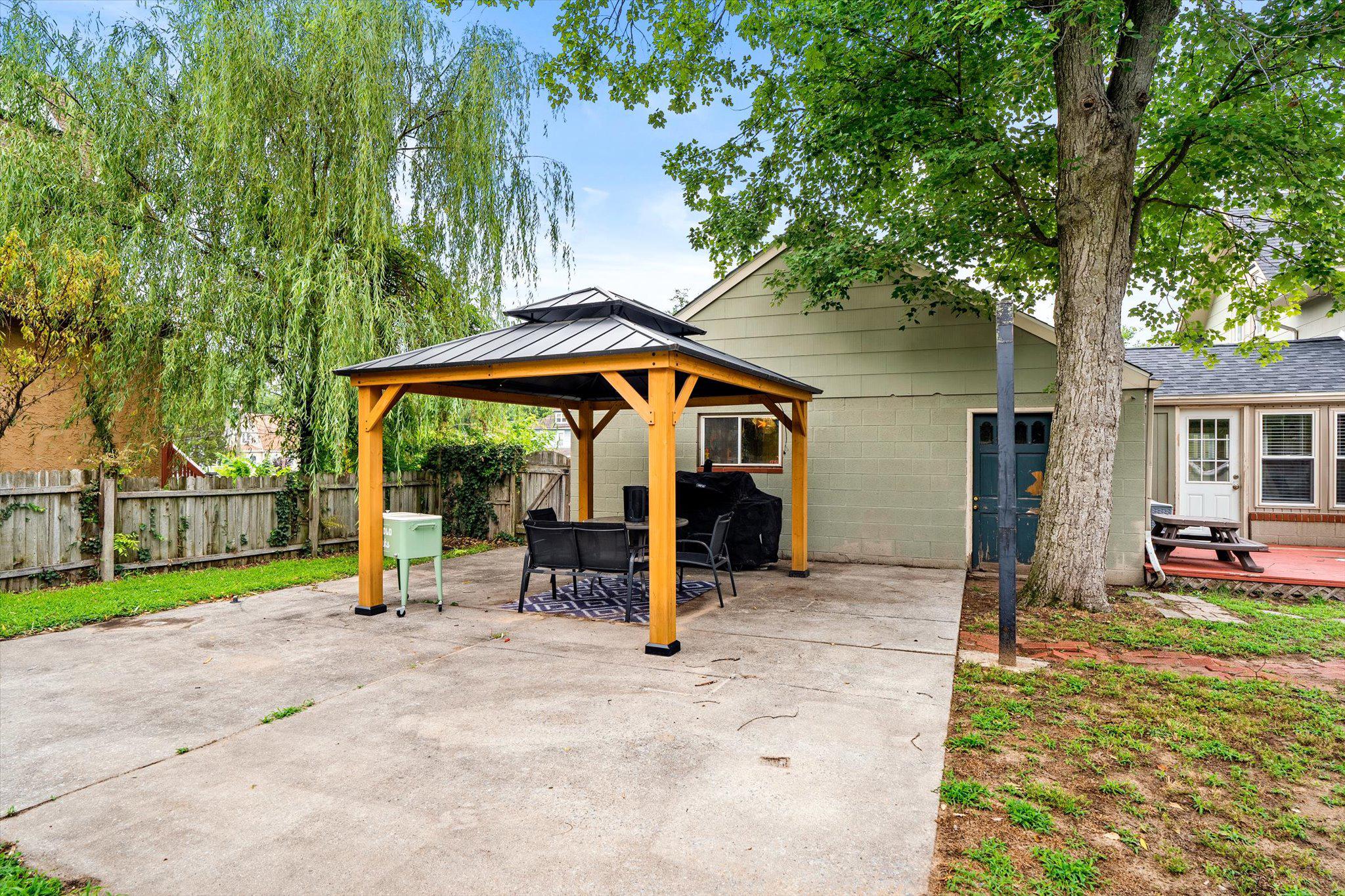 32 Lincoln Avenue Clementon, NJ 08021 - Photo 31 of 32 Charming backyard gazebo retreat.