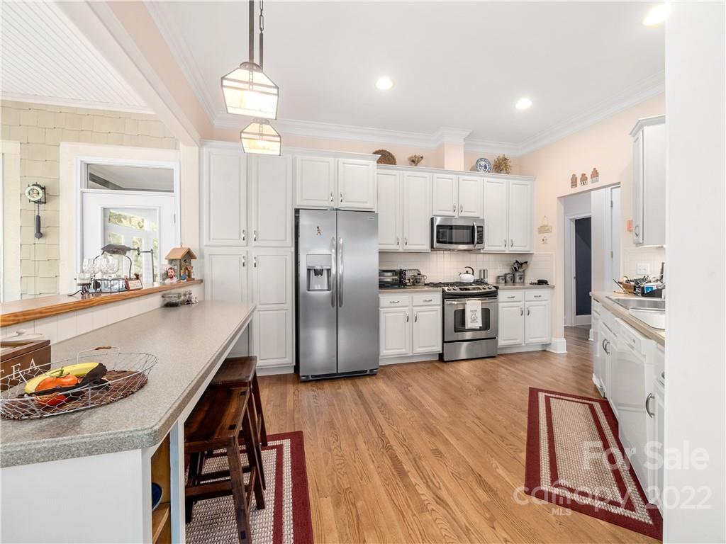 135 Camptown Road Brevard, NC 28712 - Photo 14 of 42 Gallery Image 14