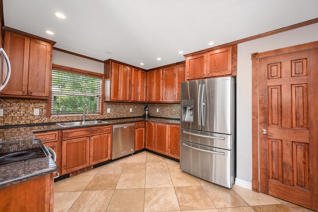 5619 South Custer Road Spokane, WA 99223 - Photo 8 of 23