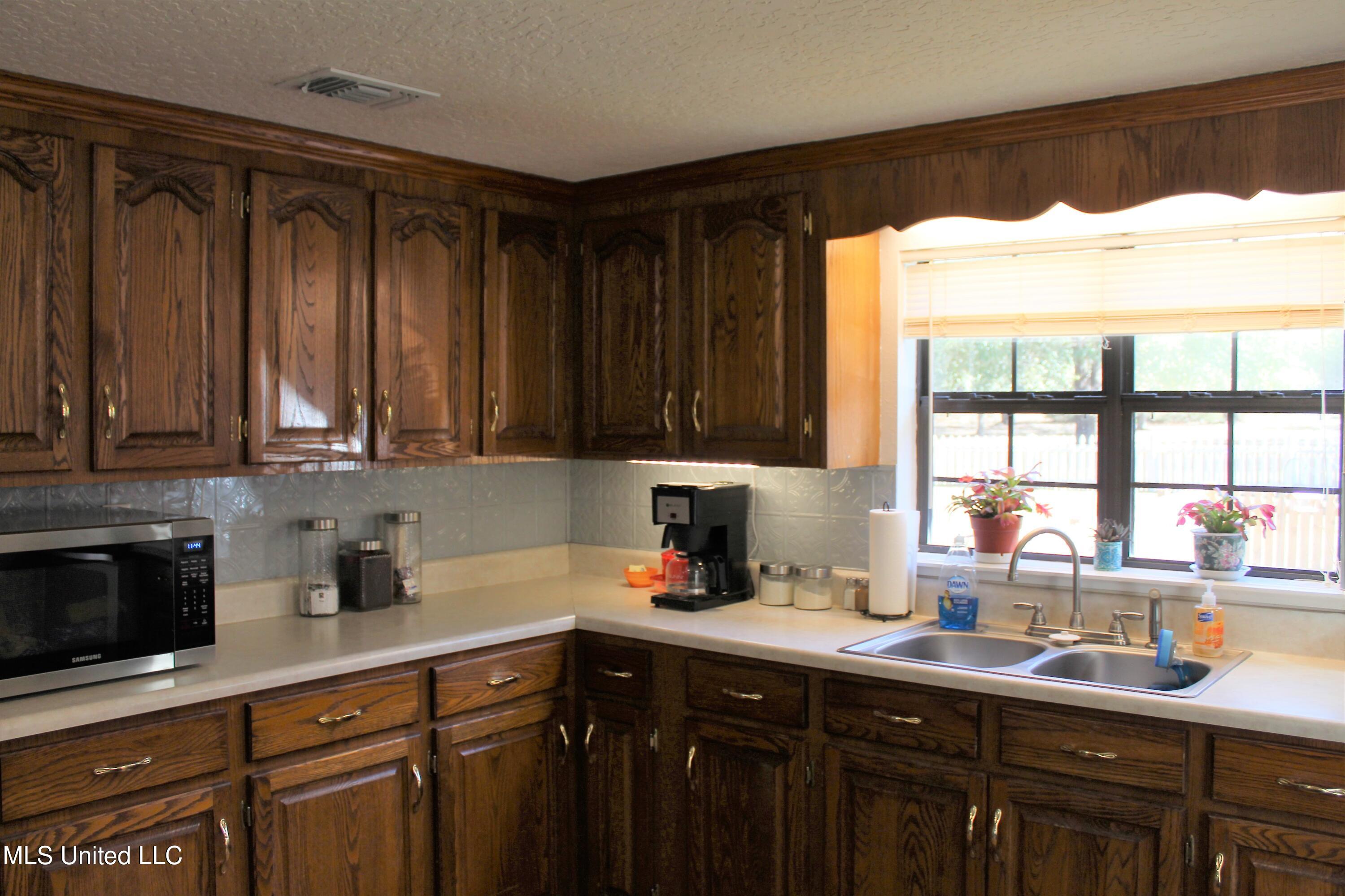 2216 Barton-Agricola Road Lucedale, MS 39452 - Photo 11 of 30 IMG_3338