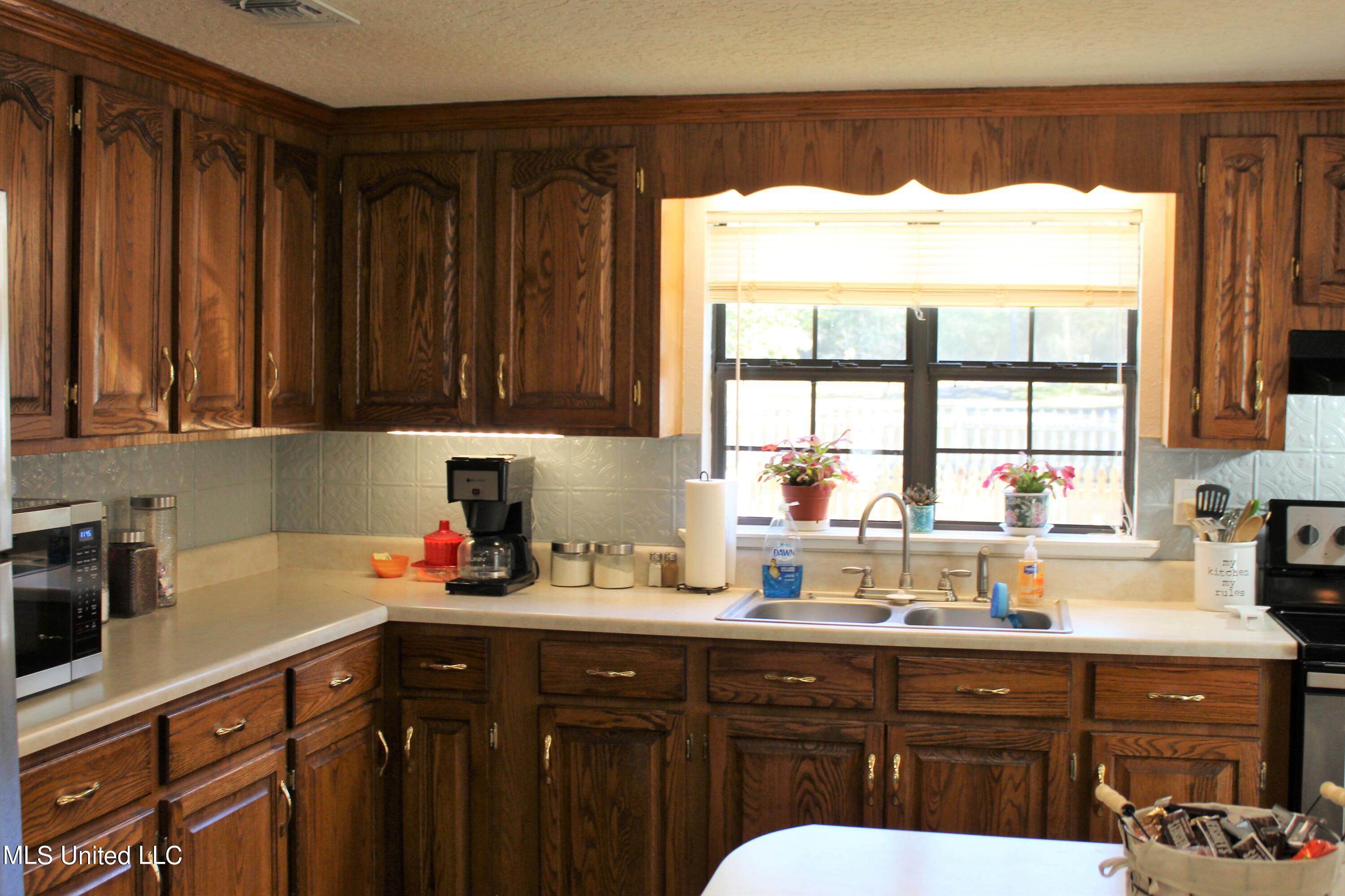 2216 Barton-Agricola Road Lucedale, MS 39452 - Photo 10 of 30 IMG_3342