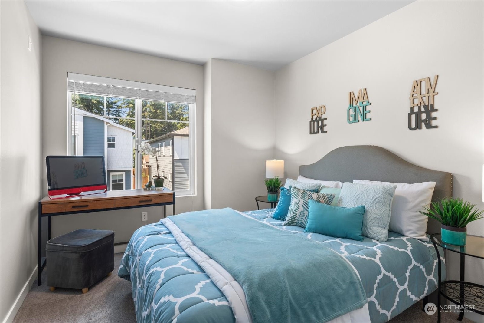 22929 80th Place West, Unit C Edmonds, WA 98026 - Photo 21 of 36 a bedroom with a bed and window