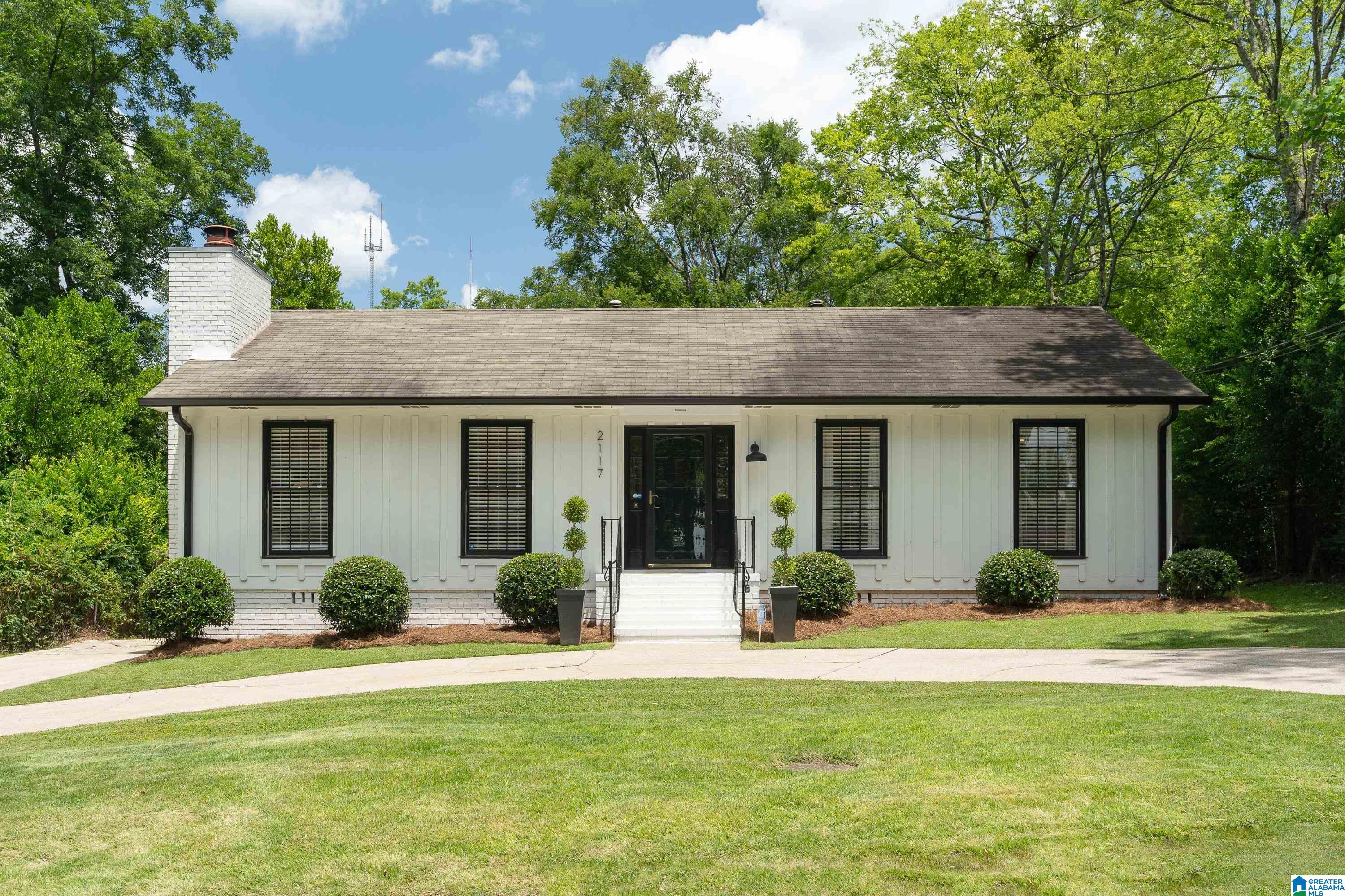 2117 3rd Place South Birmingham, AL 35205 - Photo 1 of 34