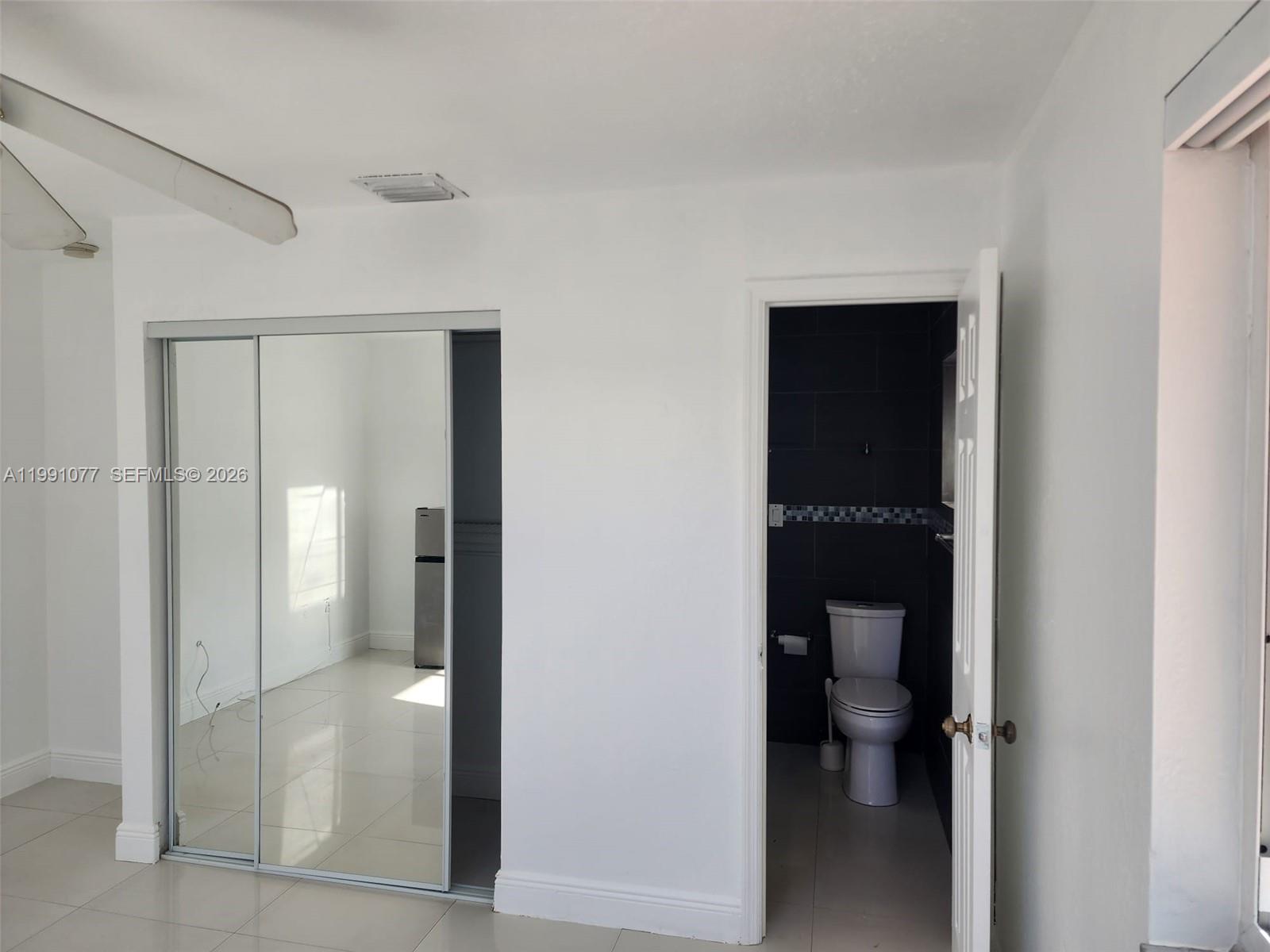 16101 Southwest 97th Avenue, Unit SIDE/STUDIO Miami, FL 33176 - Photo 2 of 10