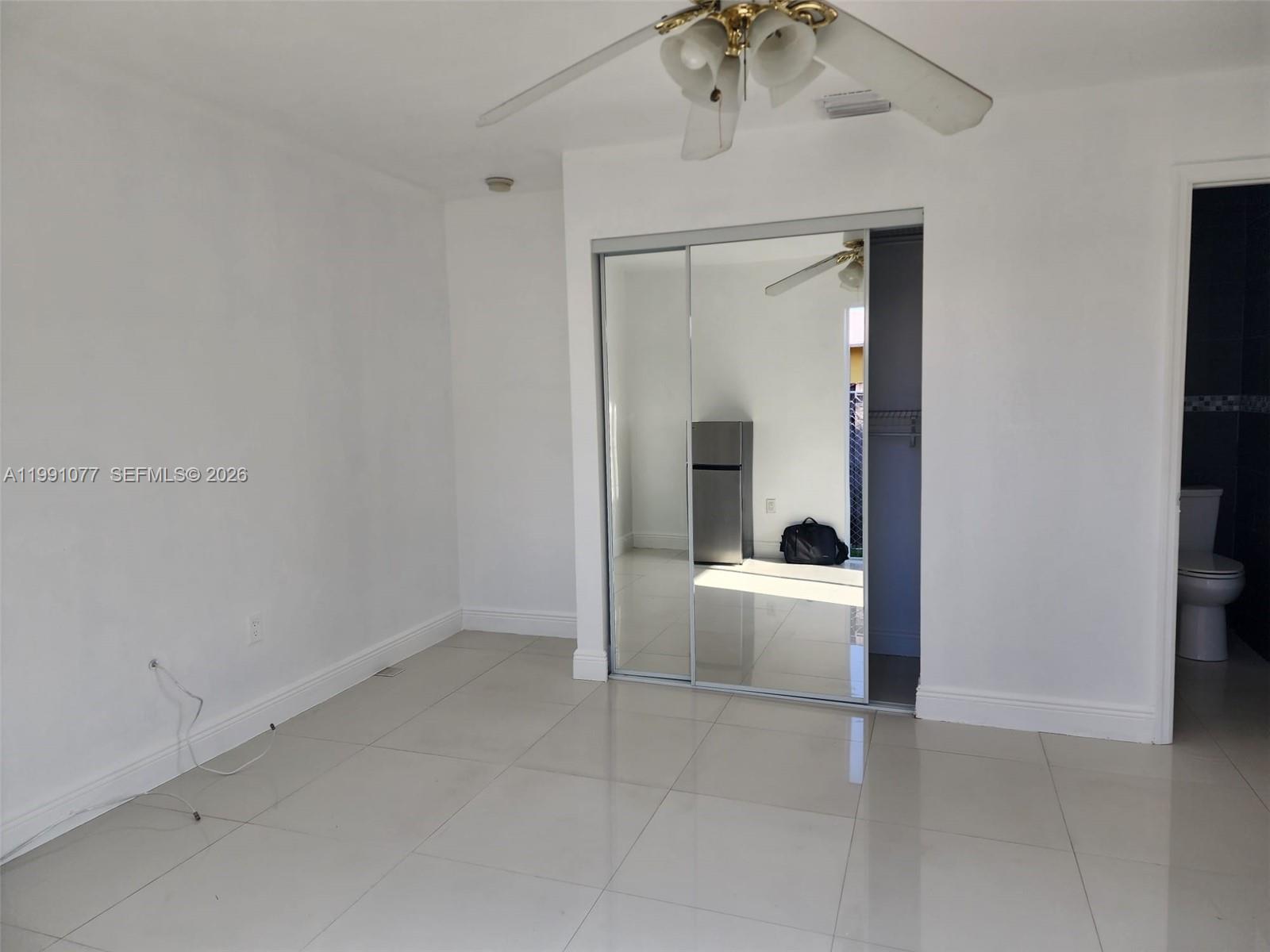 16101 Southwest 97th Avenue, Unit SIDE/STUDIO Miami, FL 33176 - Photo 3 of 10