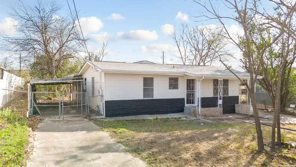 $1,750 | 428 Koehler Court, San Antonio, TX 78223