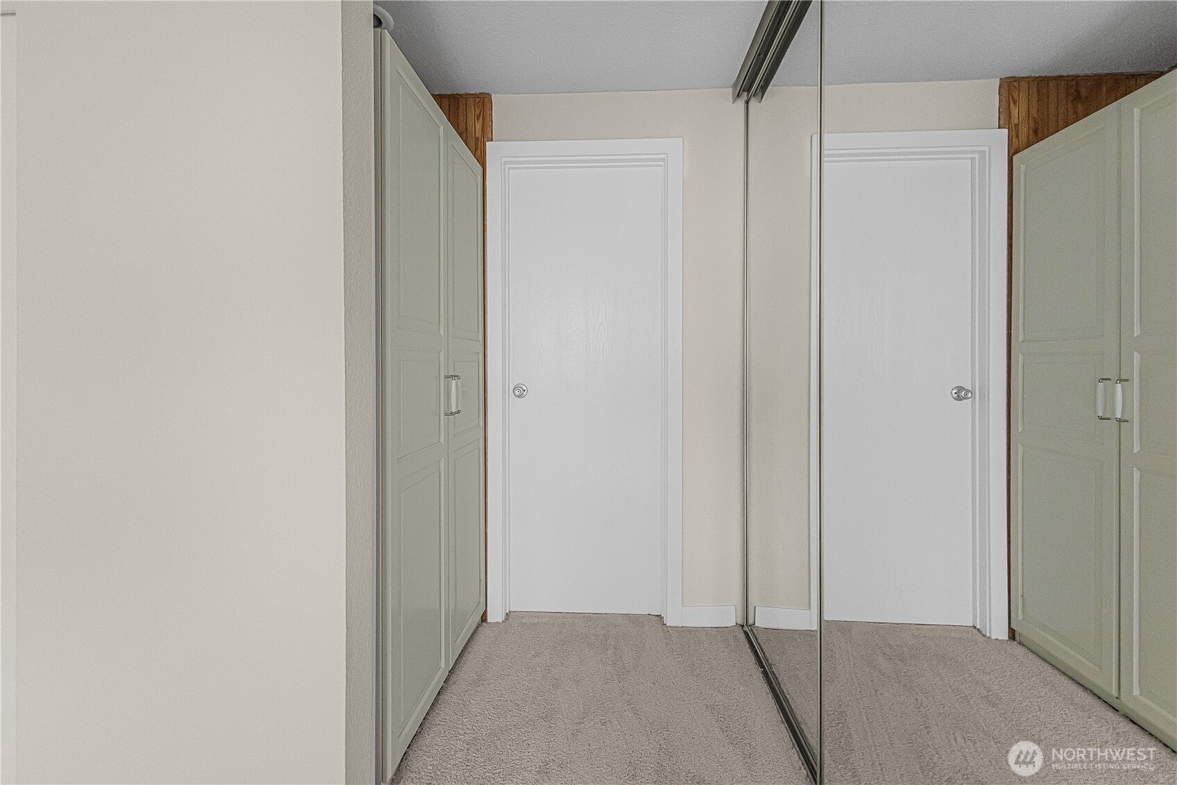 1301 South Puget Drive, Unit A16 Renton, WA 98055 - Photo 17 of 29