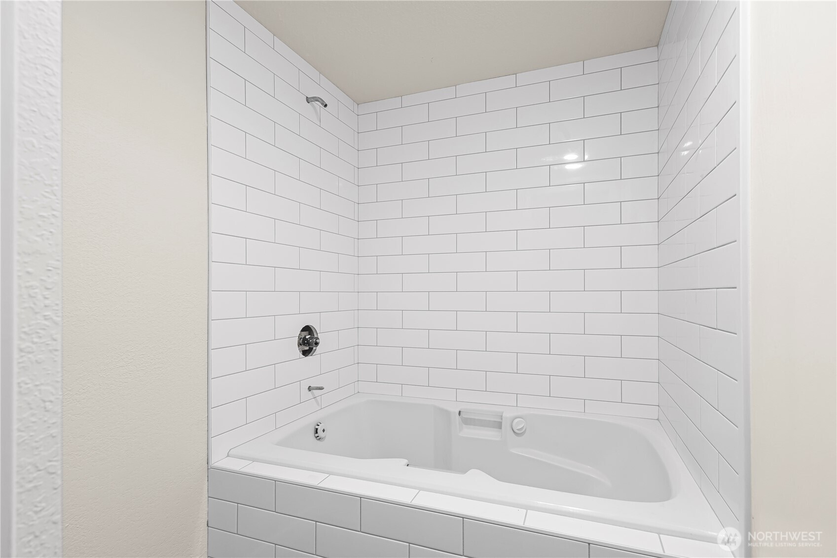 1301 South Puget Drive, Unit A16 Renton, WA 98055 - Photo 19 of 29