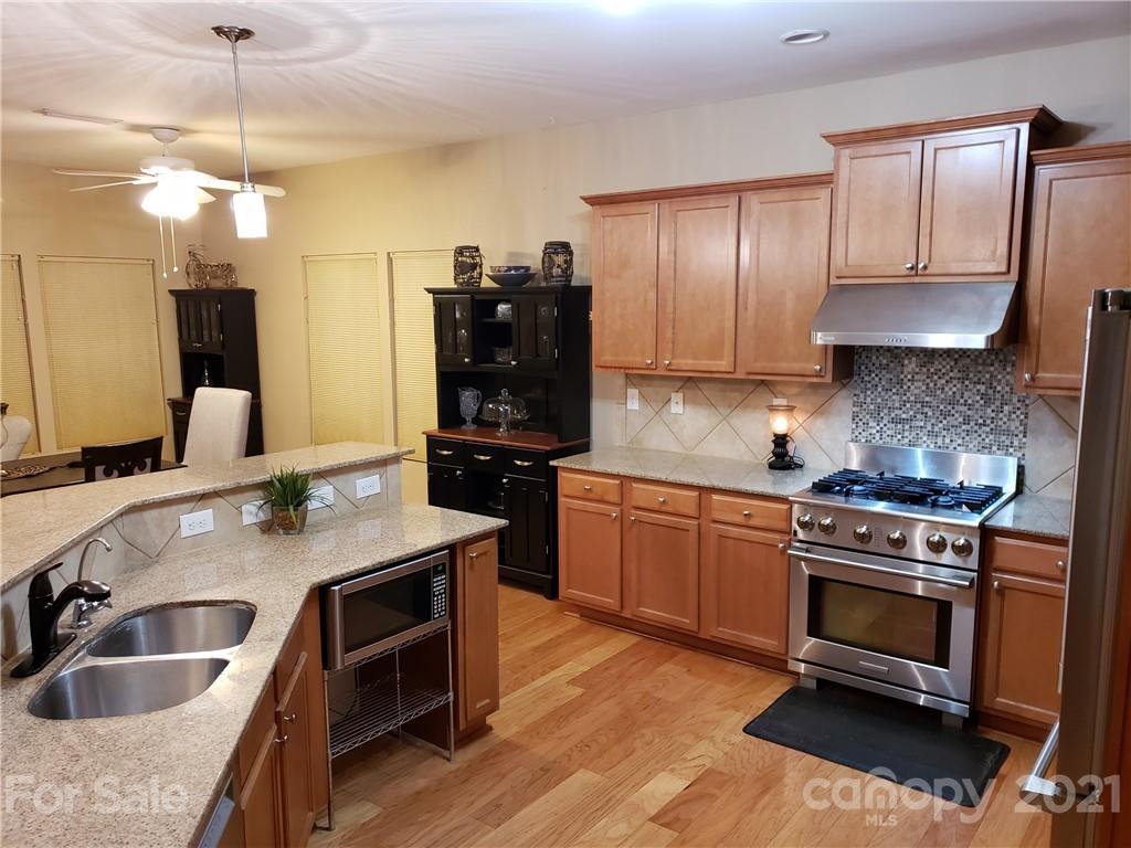 9503 Fernspray Road Charlotte, NC 28213 - Photo 16 of 36 Gallery Image 16