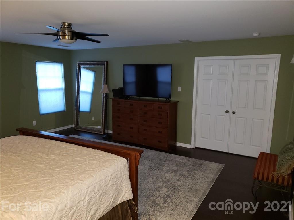 9503 Fernspray Road Charlotte, NC 28213 - Photo 23 of 36 Gallery Image 23