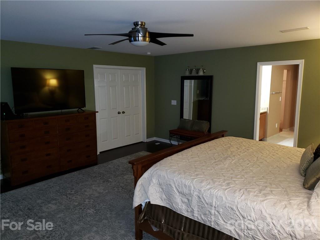 9503 Fernspray Road Charlotte, NC 28213 - Photo 24 of 36 Gallery Image 24