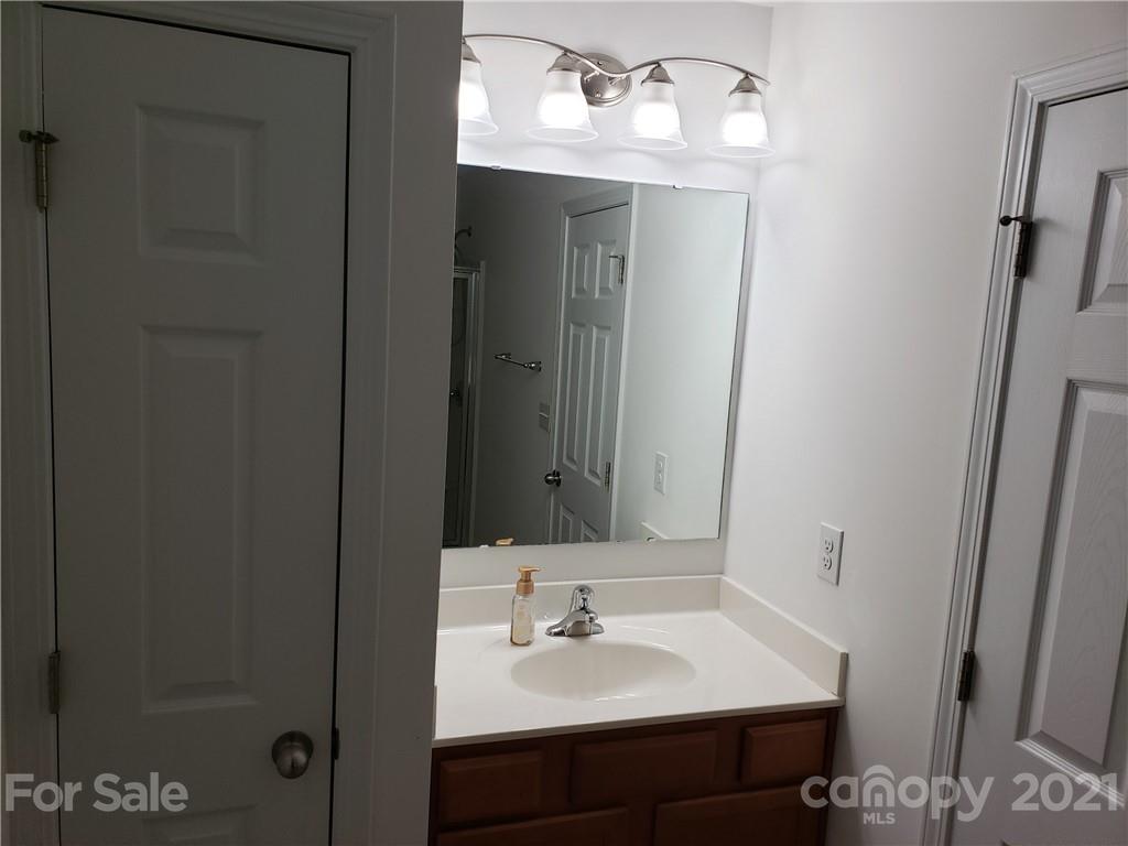 9503 Fernspray Road Charlotte, NC 28213 - Photo 32 of 36 Gallery Image 32