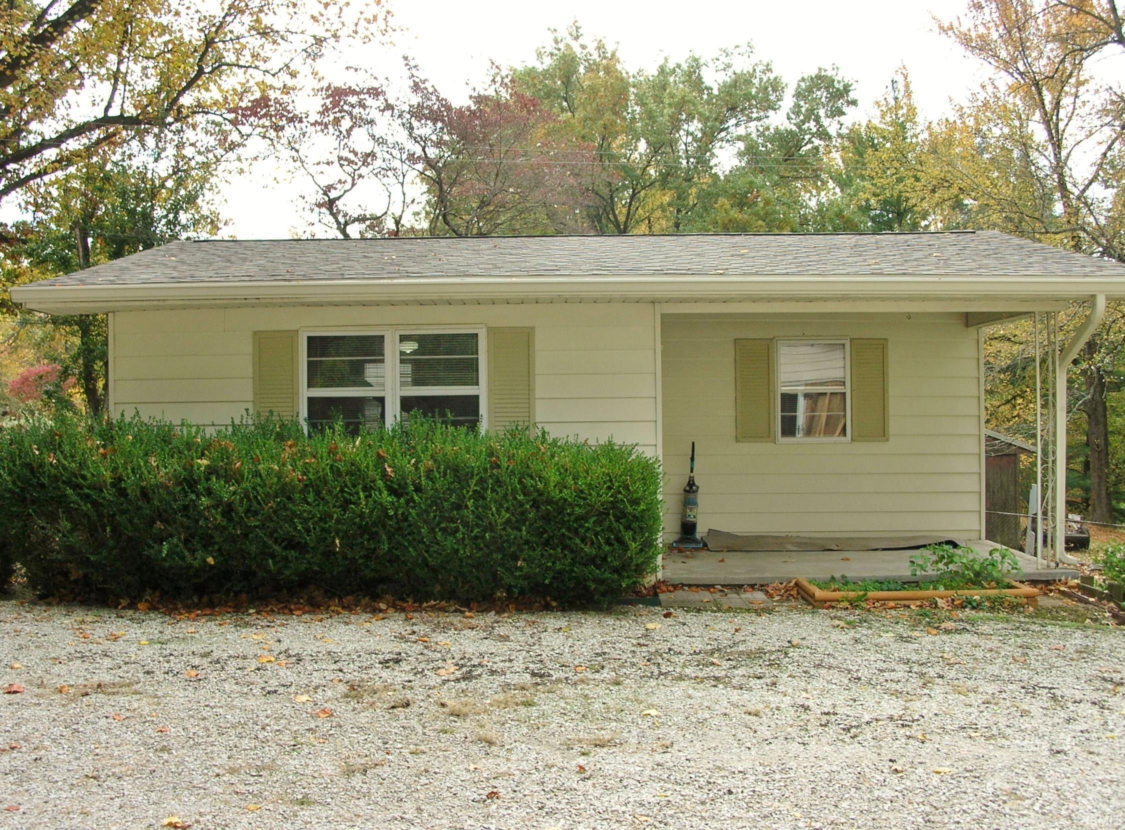 9100 Fischer Road Evansville, IN 47720 - Photo 3 of 27