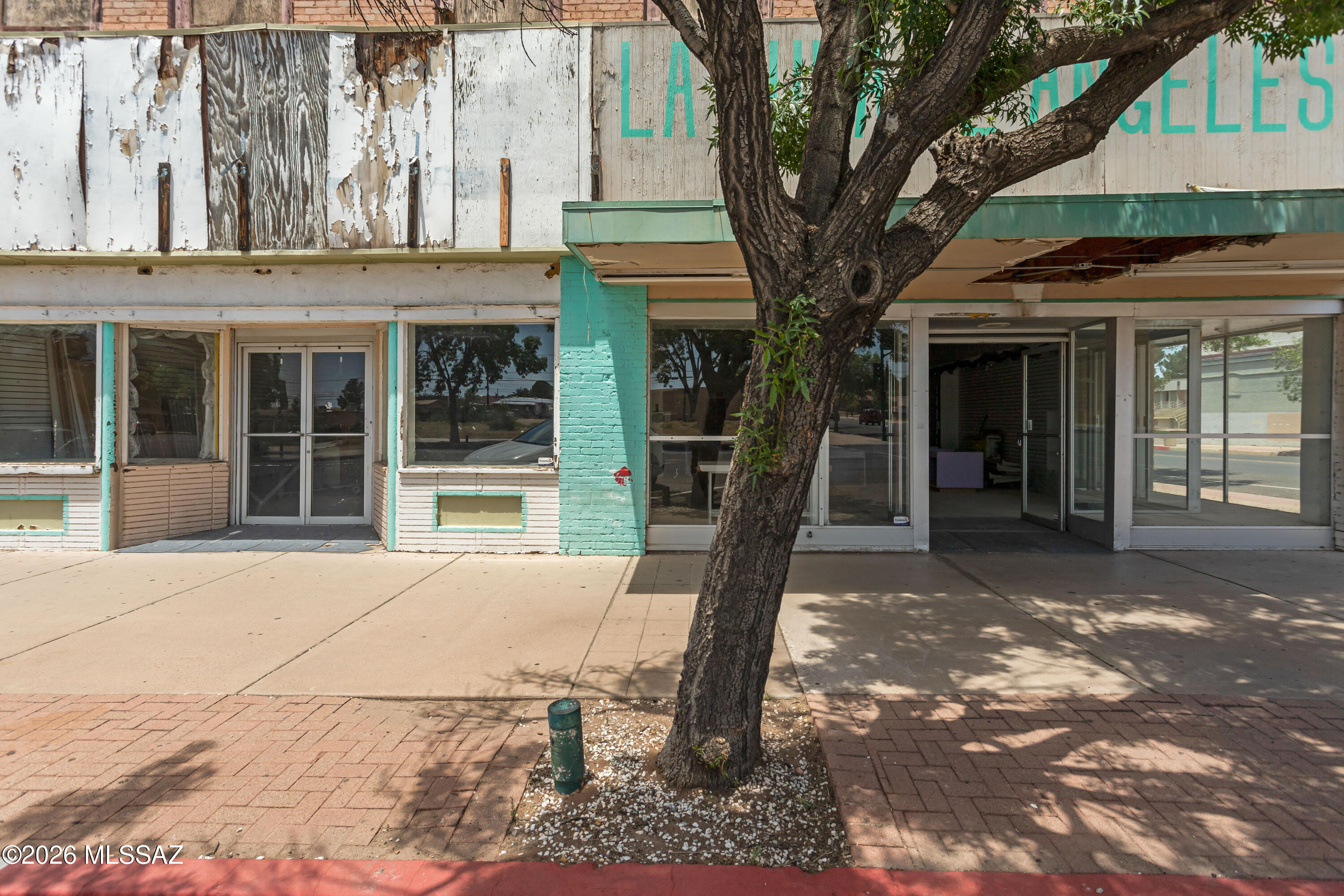 844 North G Avenue Douglas, AZ 85607 - Photo 7 of 47 G Ave store front entrances (2)