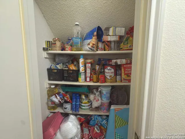 $230,000 | 6643 Beech Trail Drive, Converse, TX 78109