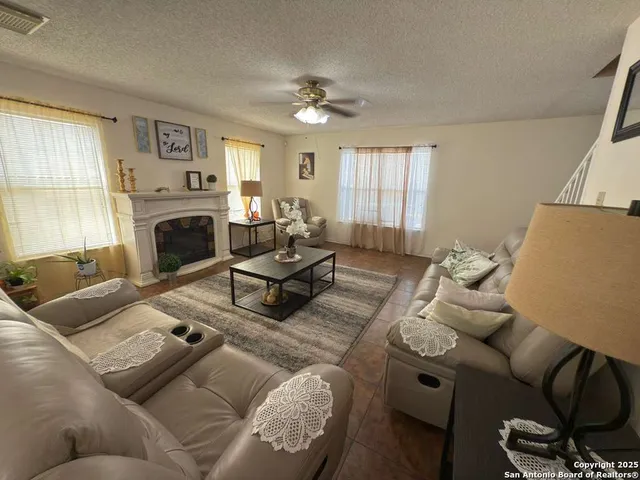 $230,000 | 6643 Beech Trail Drive, Converse, TX 78109