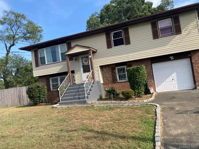 $2,900 | 15 Wilson Avenue, Deer Park, NY 11729