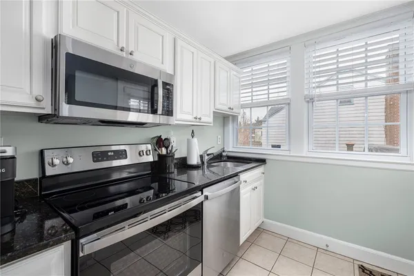 $2,900 | 24 Morgan Street, Newport, RI 02840